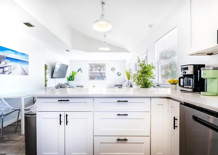 2br 2ba Retreat B 3min To Beach! *