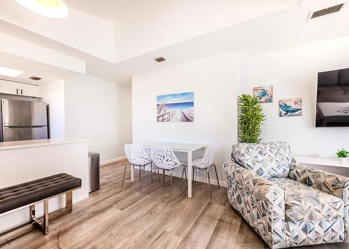 2br 2ba Retreat B 3min To Beach! Apartment