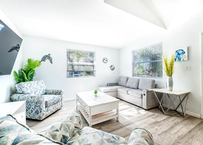 2br 2ba Retreat B 3min To Beach! Apartment Clearwater Beach