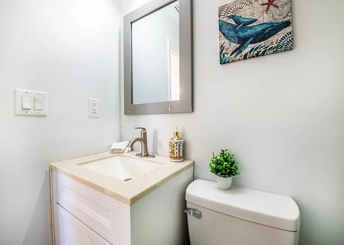 2br 2ba Retreat B 3min To Beach! *